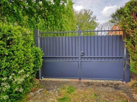 portail haut pour sécuriser sa maison